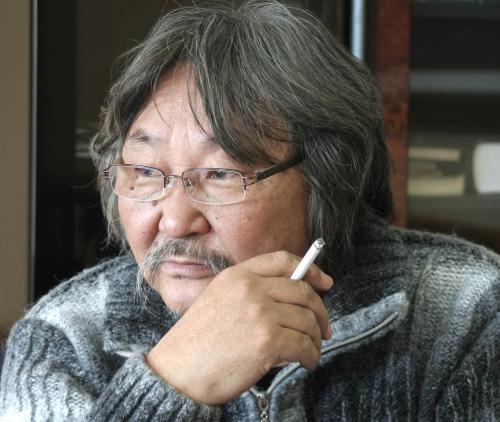 Ардын уран зохиолч Б.Лхагвасүрэн Ерөнхий сайдад захидал бичжээ